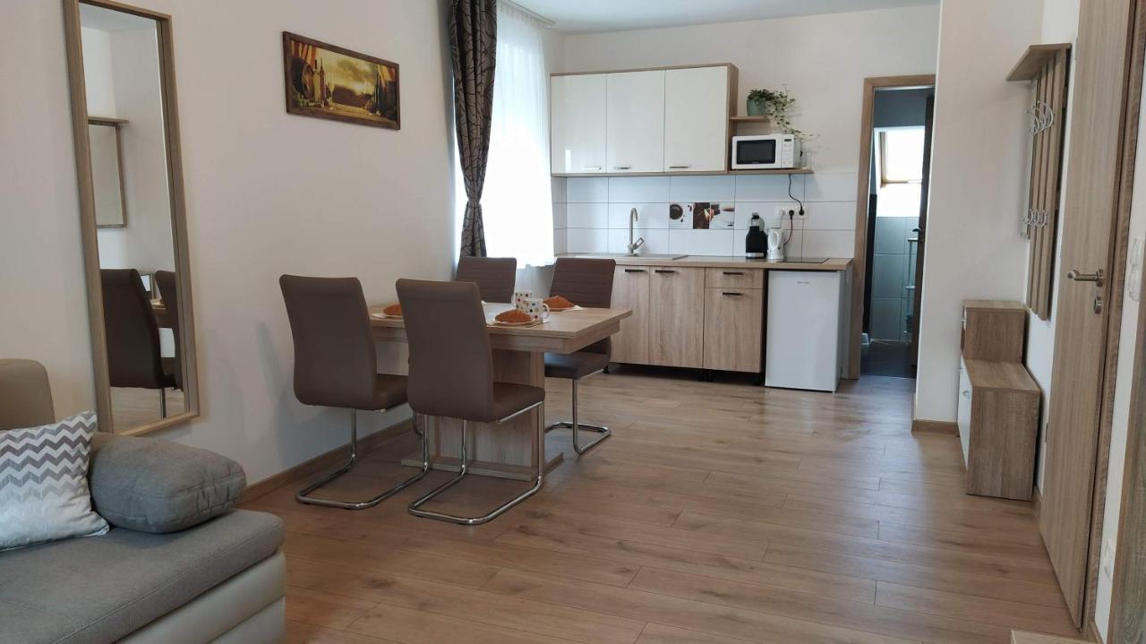 Dalia Apartman 티하니 외부 사진