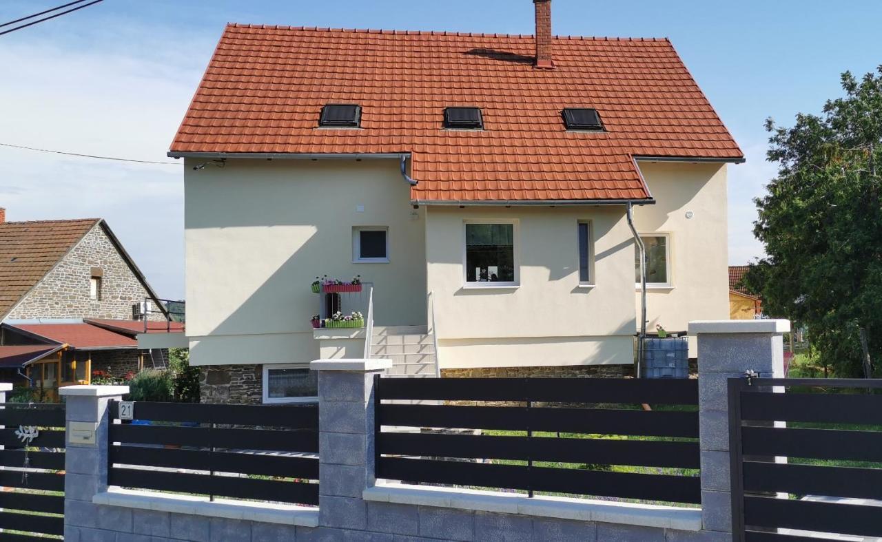 Dalia Apartman 티하니 외부 사진